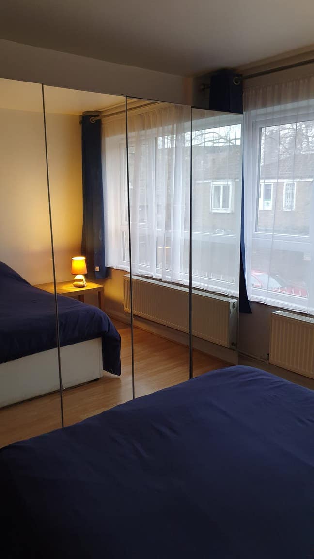 Large Double Room by the river (SE11) Main Photo