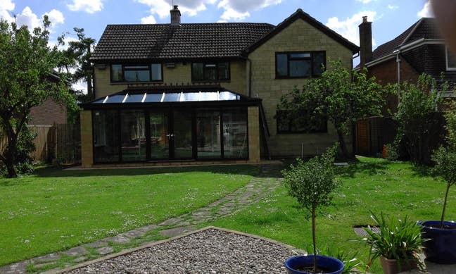 Lovely light room with countryside views Mon-Fri Main Photo