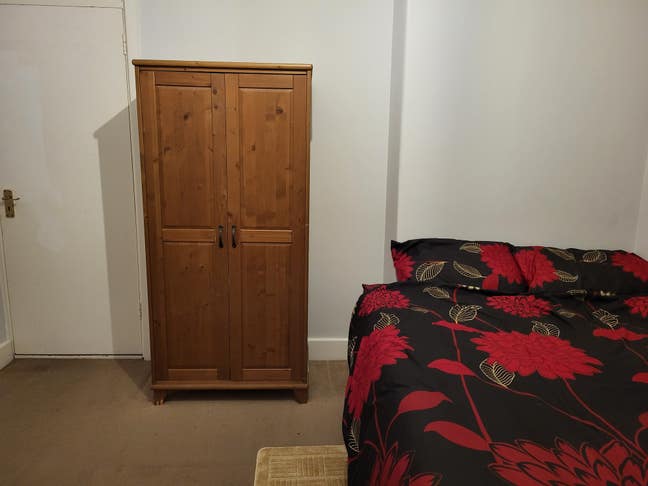Beautiful large double bedroom near Canary Wharf Main Photo