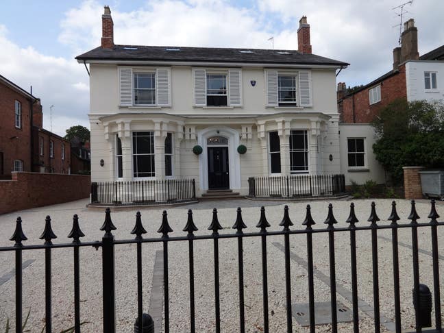  double ensuite room available Main Photo