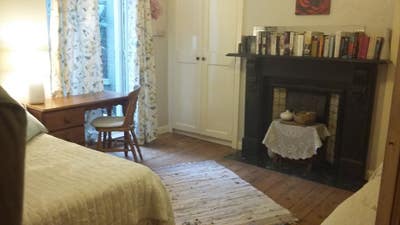  Gorgeous double room access to garden  Main Photo