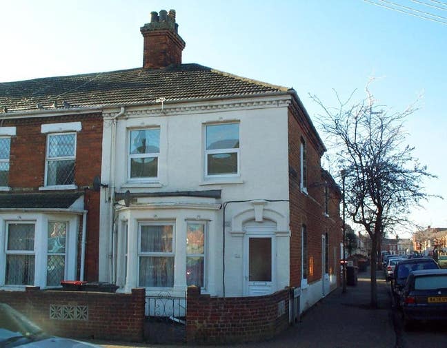 Double Room in Lovely Maisonette Low Deposit! Main Photo