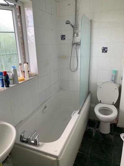 Double Room Available  Main Photo