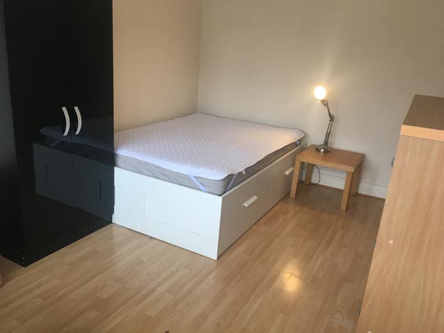 Large double room Main Photo