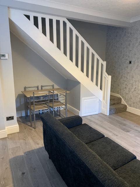 Refurbished fully furnished 3 bed property.  Main Photo