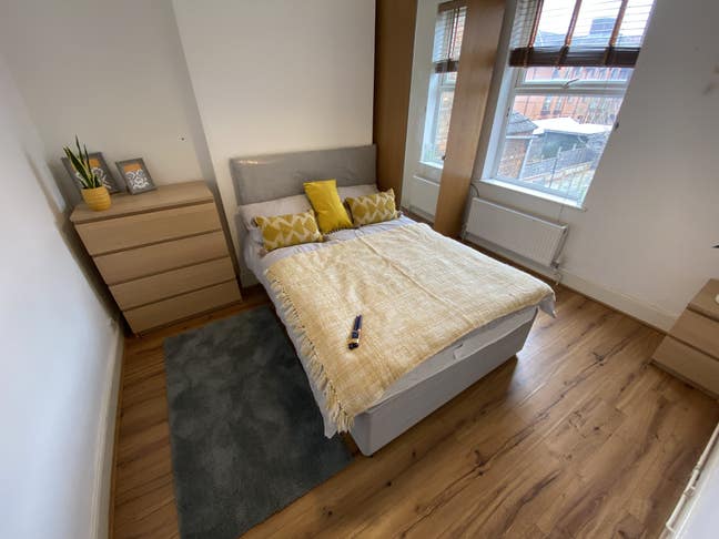 😎🎁Double Room - walk to town- Monument St🎁😎 Main Photo