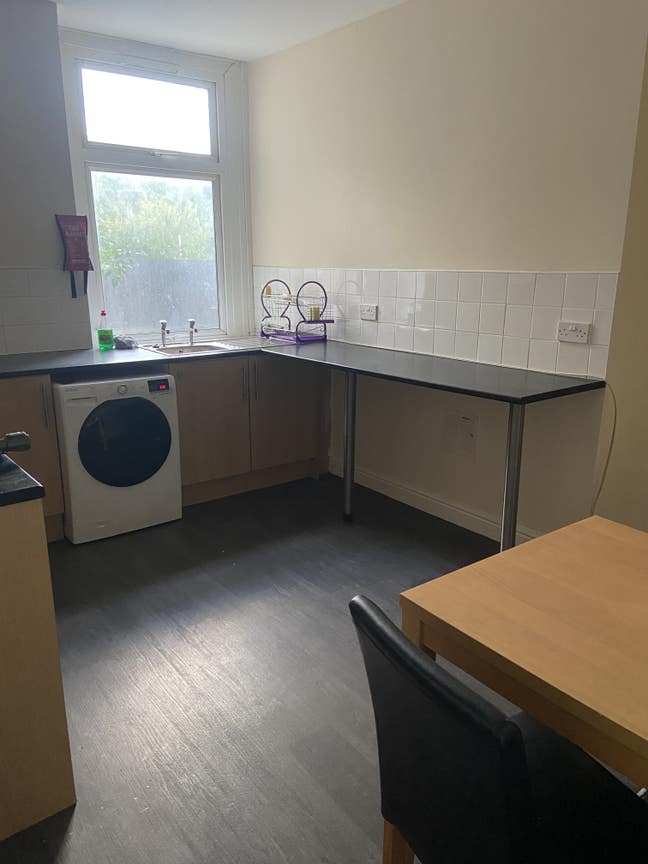 Lovely ground floor room  Main Photo