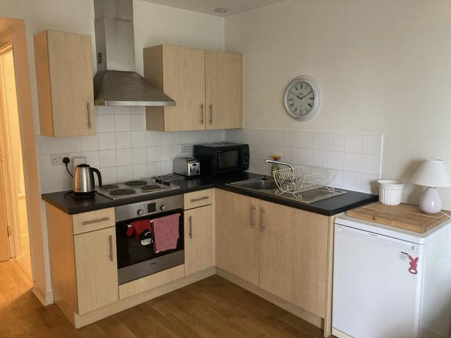 Charming studio flat by Battersea Park Main Photo