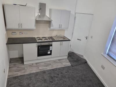 Beeston Studio Available 1St September Main Photo