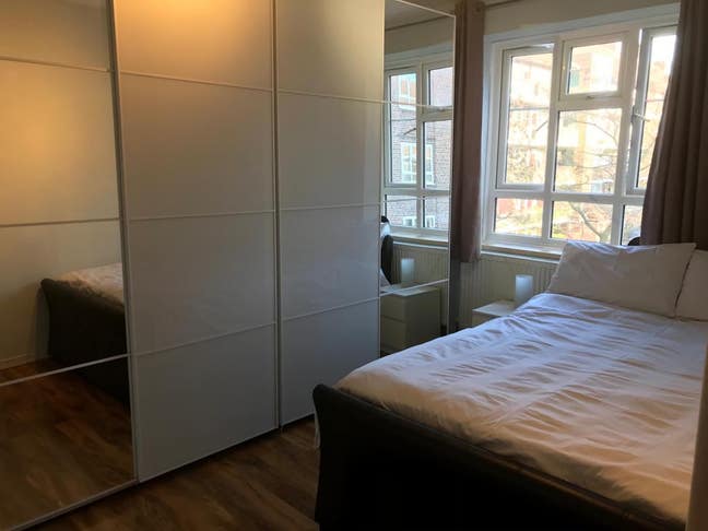  Double bedroom | Huge Wardrobe | W12 | Zn2  Main Photo