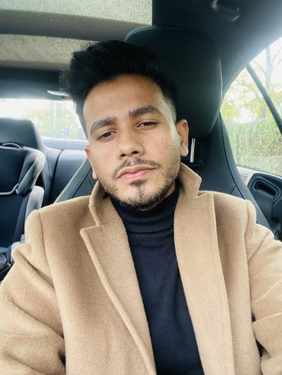 Looking for a private or shared room. Main Photo