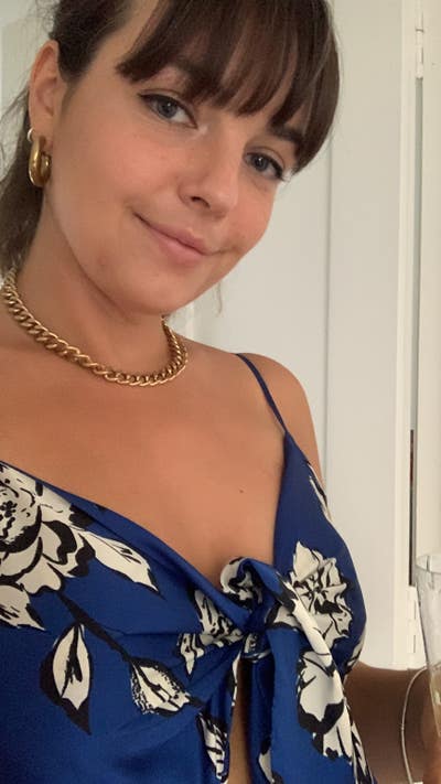 31 yr old female looking for double room  Main Photo