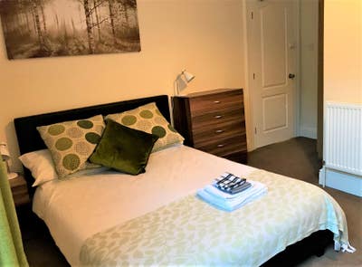 SERVICED Studios close to college, also for couple Main Photo