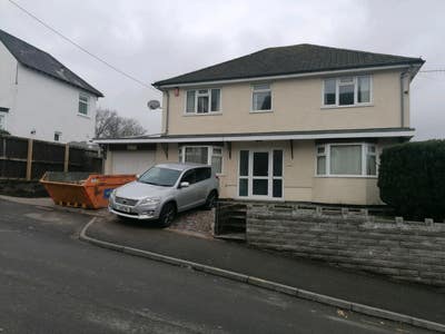 Prime located Bright Spacious 4 Bed Detached House Main Photo