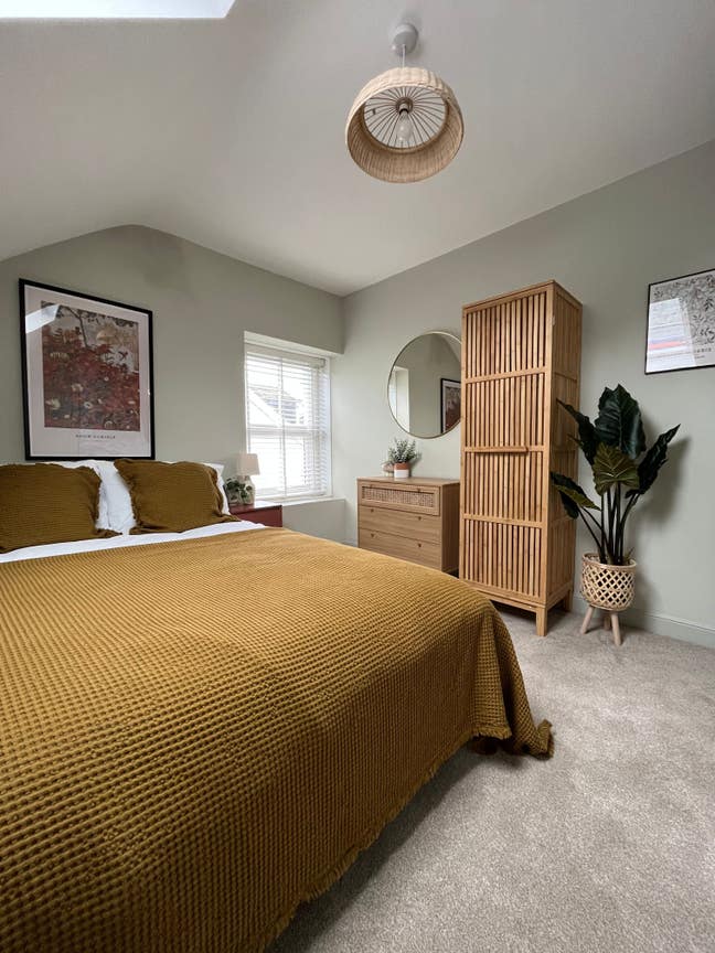 Double Ensuite room - close to the Sea!  12S Main Photo