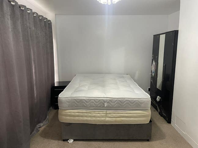 Large Double room available  Main Photo