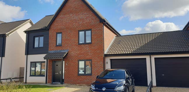 Large Double Room (Mon-Fri) with En-Suite/Parking Main Photo