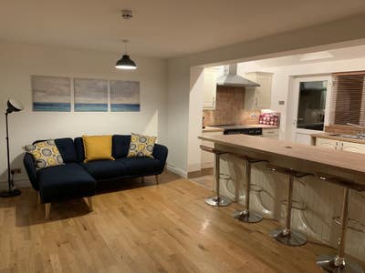 Double Room with Great Communal Space Main Photo