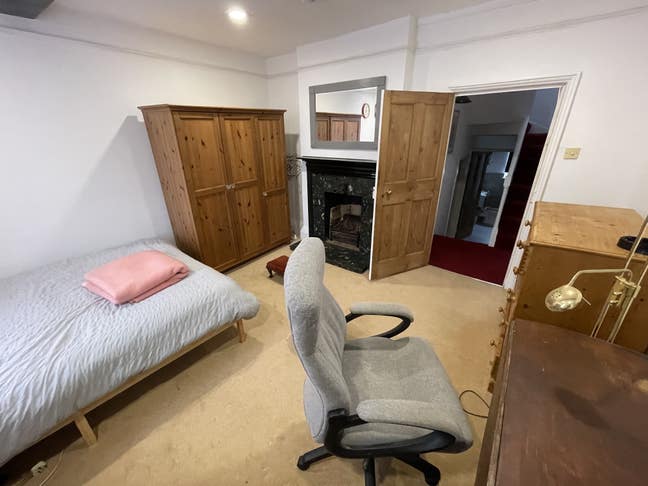 Double room/King/ furnished - Hereford Town Centre Main Photo
