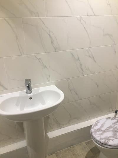 Double en-suite Monday - Friday  Main Photo