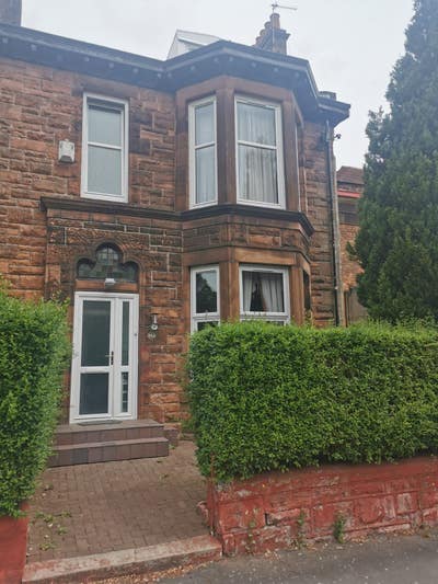 Double Room available in Glasgow Southside Main Photo