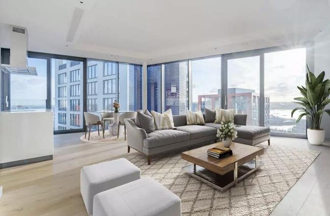 Double Room in Modern New Build Main Photo