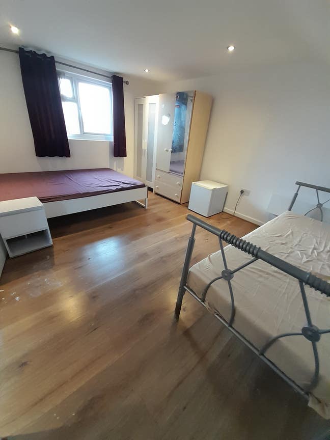 Massive 1 Bed Flat Style with Bills &pound;1450 Main Photo
