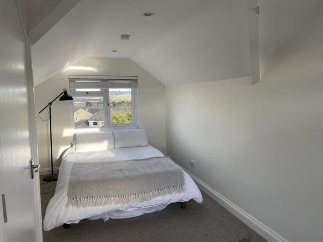 Spacious En-suite Double room with a view  Main Photo
