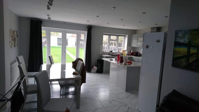 Big double room to rent  Main Photo