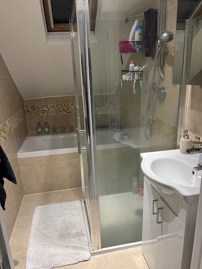 Lovely double-room to rent Main Photo