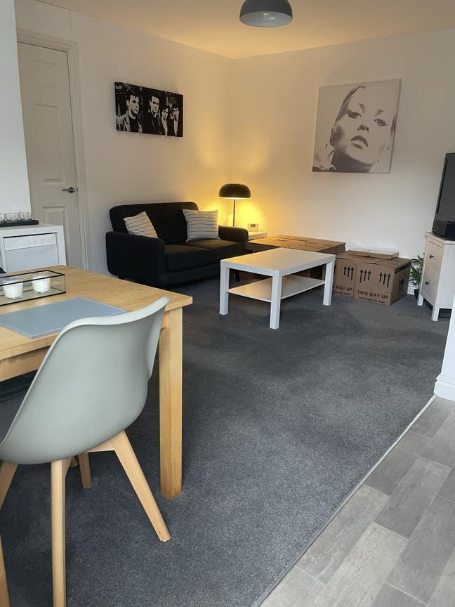 Self contained one bed apartment all inclusive  Main Photo