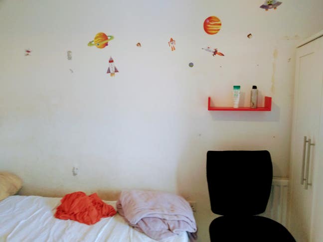 Room to let with personal bathroom and shower  Main Photo