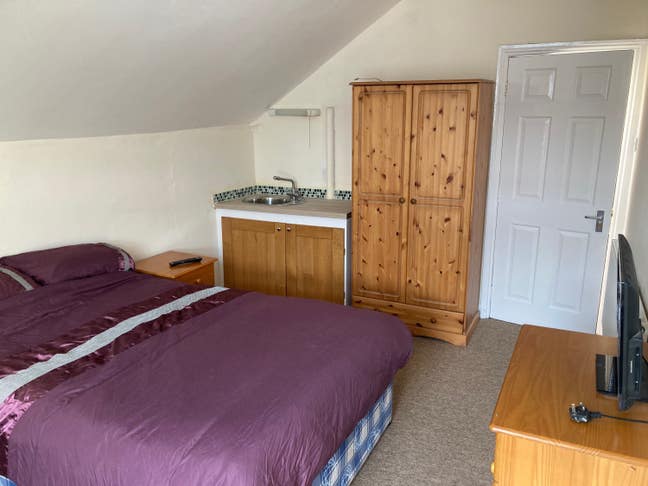 Room in Redland Main Photo