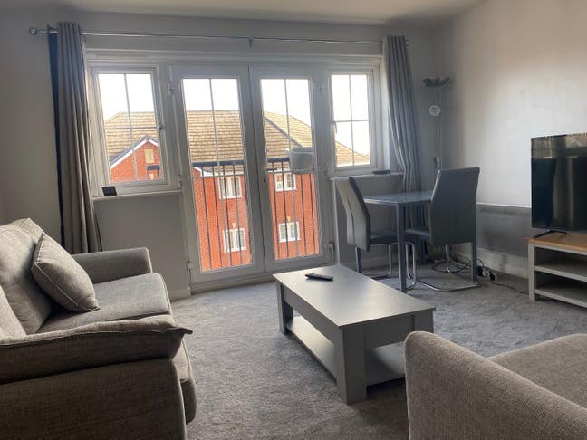 Double room - £695 bills included  Main Photo