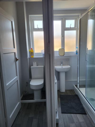 A newly refurbished flat in the middle Exeter. Main Photo