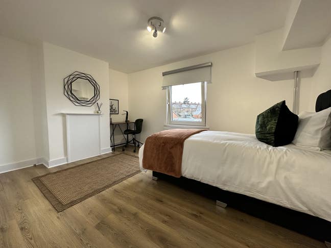 Refurbished Rooms Close to Reading Town Centre Main Photo