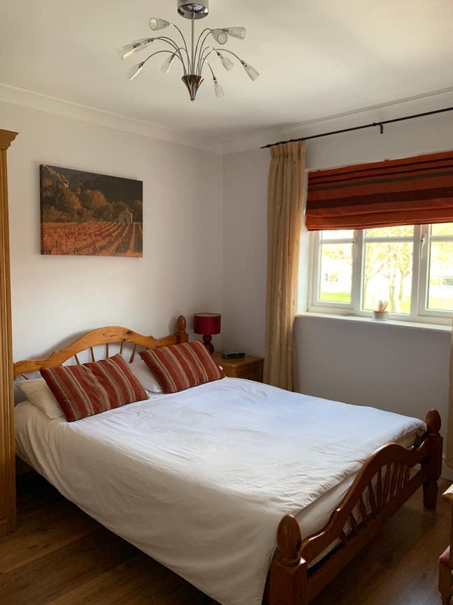 Rent a room  Main Photo