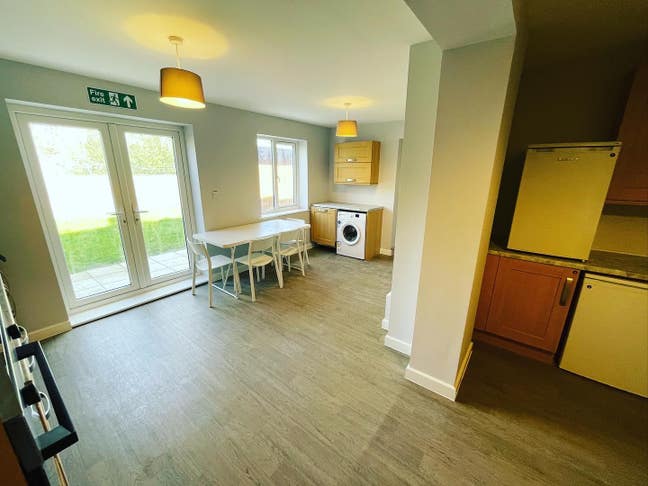 🏡Luxury 5-Bedroom All-Ensuite (Great Central) Main Photo