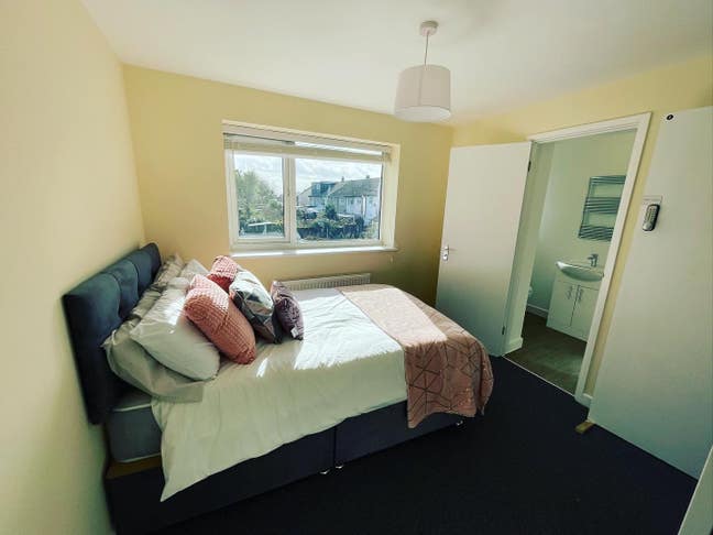 🏡Luxury 5-Bedroom All-Ensuite (Great Central) Main Photo