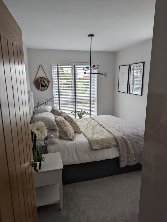 Double bedroom with ensuite  Main Photo