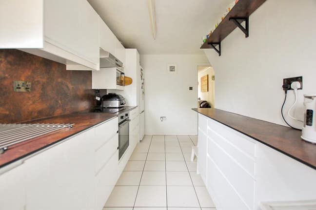 Flat to rent Main Photo