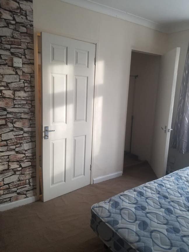 Ensuite Double Studio Room in House Bills Included Main Photo