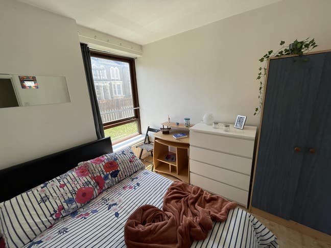 Amazing Rooms Close to Victoria Park! Short Promo  Main Photo