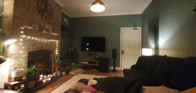 Dbl Bedroom in premium house in Beeston Bills Inc. Main Photo