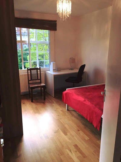 Room in beautiful Apartment, Angel–Old Street Main Photo