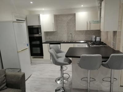 Single room in shared house!  Bills inc!!  FEMALE Main Photo