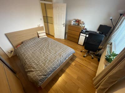 Beautiful room near Canary Wharf  Main Photo