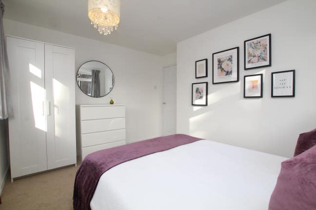 IP4 Double Room Main Photo