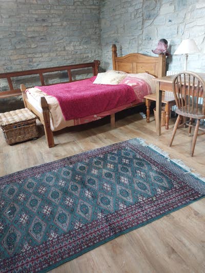 Barn conversion double bedroom, kitchen, toilet Main Photo