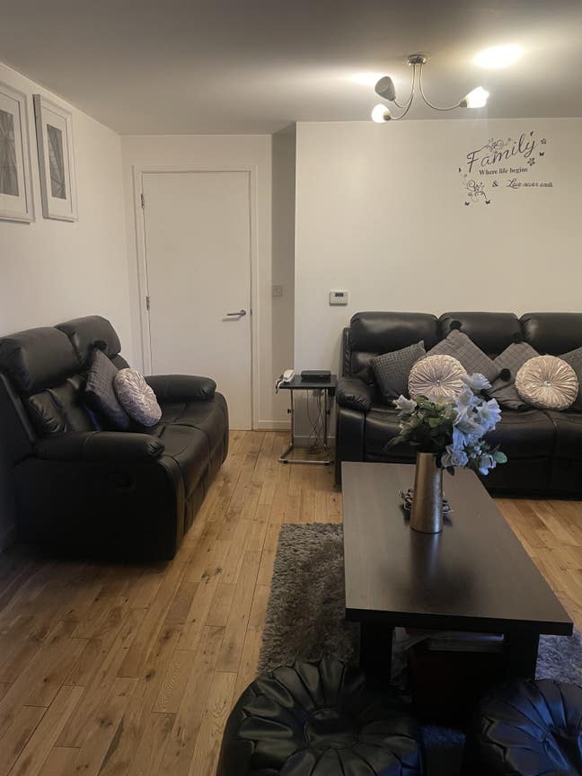 Large Double Bedroom in lovely Bermondsey flat! Main Photo